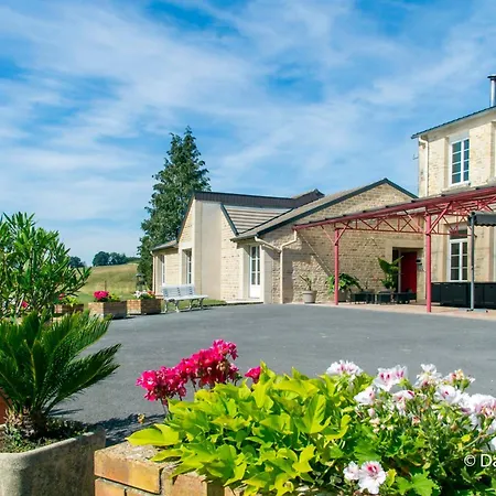 Maison Familiale A Avec Jardin Et Equipements De Loisirs Lametz
