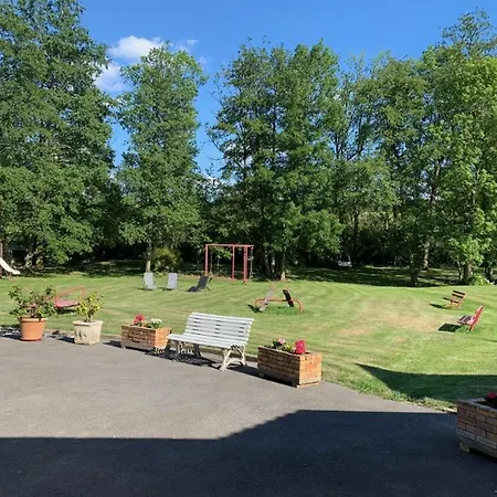 Maison Familiale A Avec Jardin Et Equipements De Loisirs Ferienhaus *